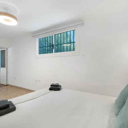 別荘 La Atalaya アデヘ