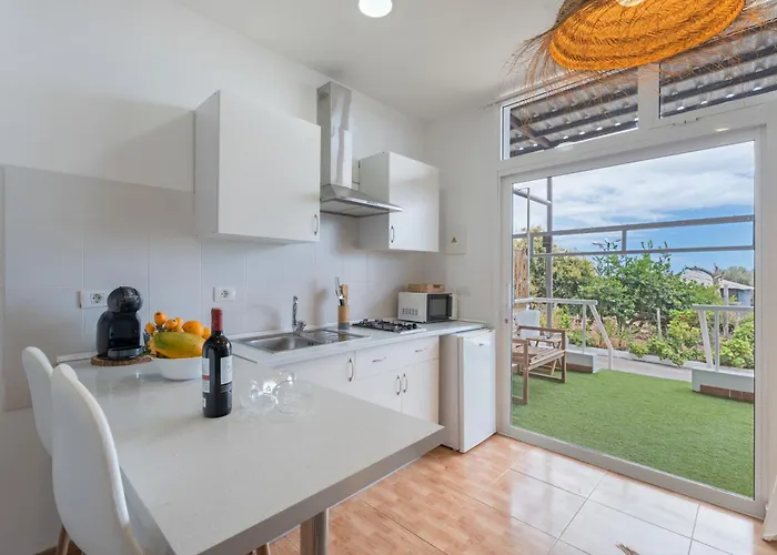 Будинок відпочинку La Atalaya Адехе